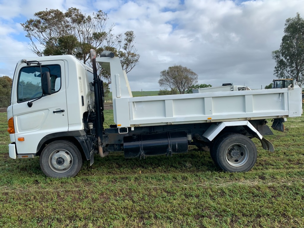 fc truck side 2